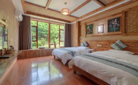 Yishan Guishe Inn Отели рядом с достопримечательностью «Pig Bajie Carrying His Wife»