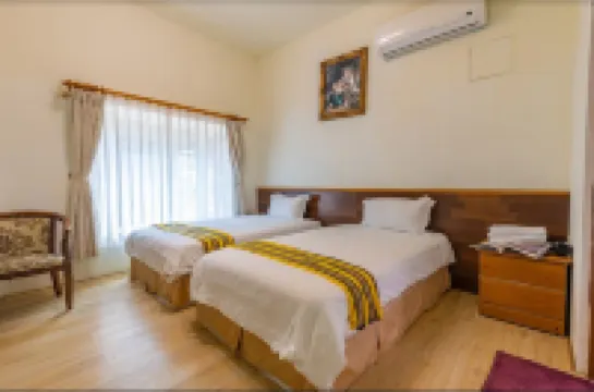 Yi Shin Garden Hostel Hotels near Menghuan Pond