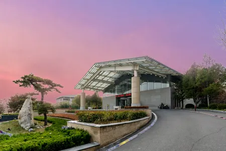 Bei Long Garden Hotel Отели рядом с достопримечательностью «Qingzhou Songcheng»