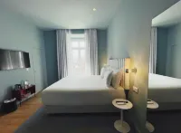 エスキーナ コスモポリタン ロッジ アルコ・ダ・ルア・アウグスタ周辺のホテル