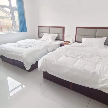 Yuepan Bay Homestay (Nishan Shengjing Store)