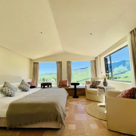 Jonkushtai Mountain Cedar Homestay