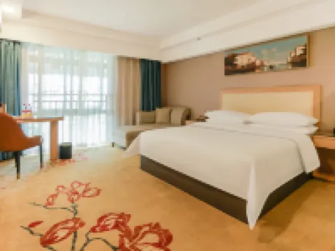 Vienna Classic Hotel (Huishui Huanledao) Hotels in Huishui