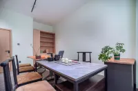 Swallow Return Hotel (Hengji Plaza Food City, Baise Youjiang District)