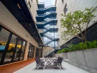 Dalian Zhongshan Square Renmin Road Atour Light Hotel
