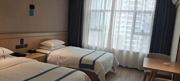 Luchuan Longteng Bay Hotel Hotels in Luchuan