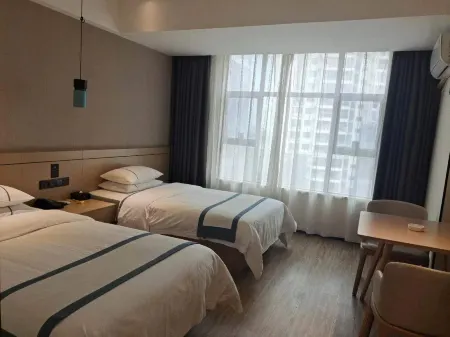 Luchuan Longteng Bay Hotel