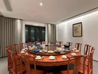 Huixiang Elegant Architecture Hotel a Nanling