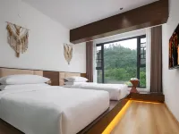 Fanjingshan Chenshan Shuyuan ( Fanjingshan East store Hotels near Fanjingshan Buddhist Culture Park