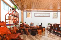 Rongshe Homestay (Daijia Alley)