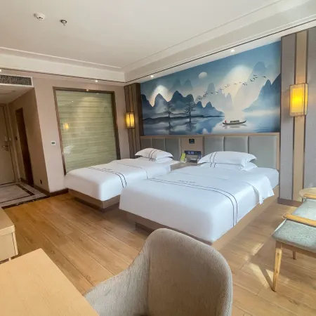 Kaijing Grand Hotel (Jinping Passenger North Station)
