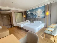 Kaijing Grand Hotel (Jinping Passenger North Station) Hotels in Jinping