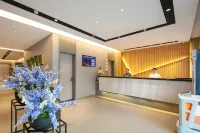 Homeinn Selected Hotel (Quzhou Railway Station Wanda Plaza)