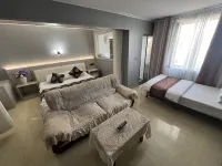YueHao Hotel