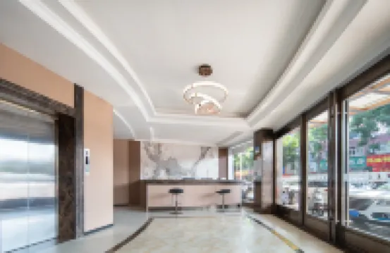 밀란 테마 호텔