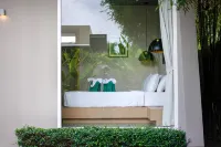 Sunpao Private Pool Villa by HCR Отели в г. Layan