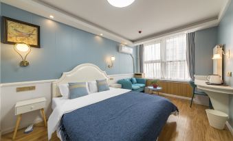 Tloml Hotel
