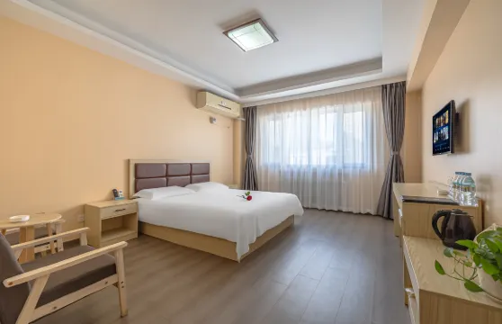 速8酒店（威海高鐵站韓樂坊店）