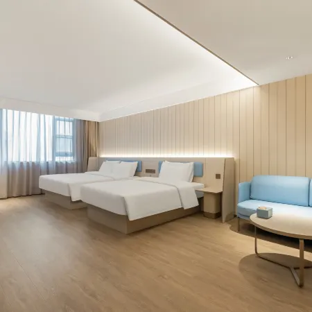 HanTing Hotel (Dongxing National Gate Scenic Area)