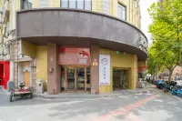 象院青年旅舍（陸家浜路地鐵站店）