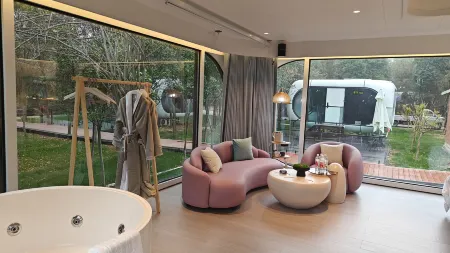 Chenyu Forest Homestay Отели в г. Денфен