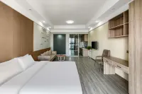 Dangtu HOMEFUNPARK • SOULMATE Lakeside Balcony Media Hotel (High-speed Rail East Station Branch）