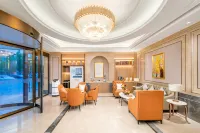 Vienna Hotel ( Zhanhua Runze Square Branch)