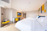 7Days Inn Hotel (Lanzhou Railway Station Wuquanshan Park) Отели рядом с достопримечательностью «Парк Вуцзяньшань»