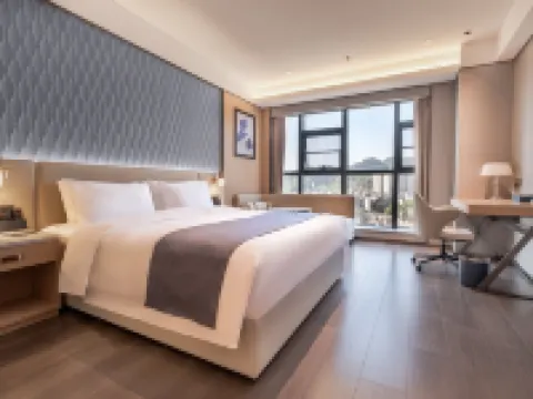Lanou International LiuZhou Hotels near Longtan Park