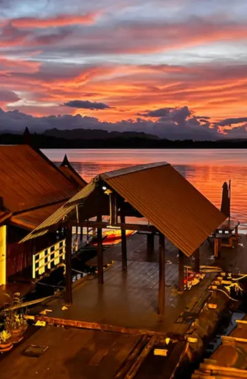 ห้องเอ็กเซ็กคิวทีฟวิวแม่น้ำ