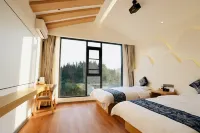 Li Boo Homestay in Dream Mountain Hotels near Libo Railway Station
