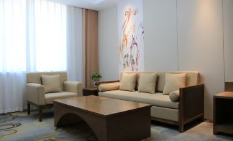 Golden Lun Hotel