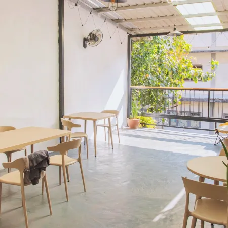 Muulao Hostel Отели рядом с достопримечательностью «Статуя Фа Нгум»