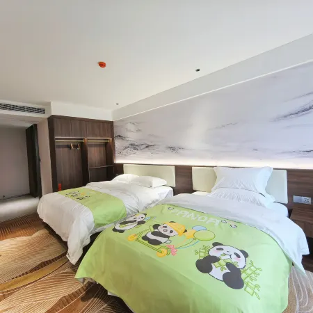 Longyue Hotel