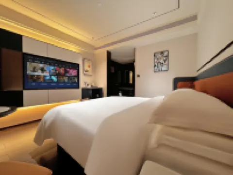 Z Ruipin Mercure Hotel (Suide Shihun Square) Hotels in Suide