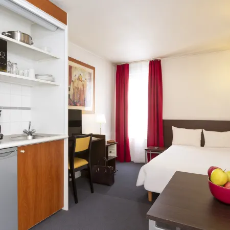 Aparthotel Adagio Access la Défense Léonard de Vinci