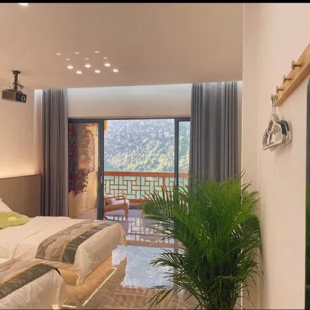 Shiyue Shiqi Homestay