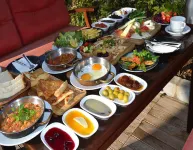 Cunda Özerbey Konağı - sarapan