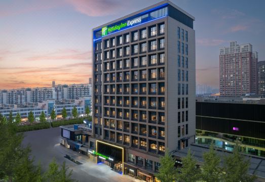 常州横林智选假日酒店外景图