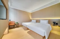Shaoxing Cangqiao Straight Street Radisson Sega Hotel (Lu Xun Hometown) - balcony