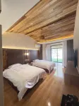 Weihui Huaqigu Homestay