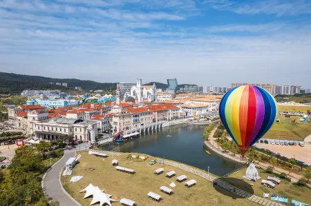 Huayi Brothers  Town Castle Hotel