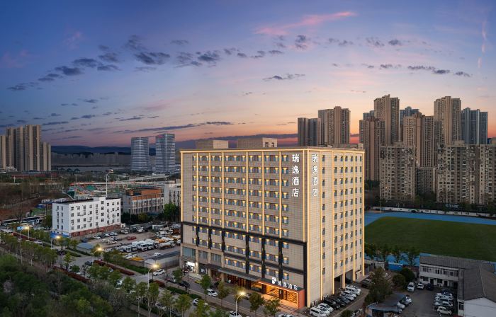 Ruiyi Hotel (Near Yangsigang Bridge, Wuhan Int'l Expo Center)