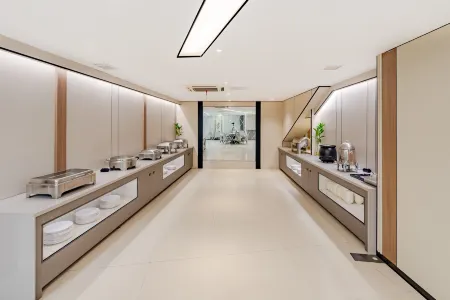 Wuhu Aoxin Business Hotel (Olympic Sports Center, Wuhu Ancient City Branch) Отели рядом с достопримечательностью «Anhui Business College of Vocational Technology»