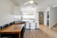 Aussie Chillout - Growder Court 3 - Coolum Beach QLD Hotel di Coolum Beach