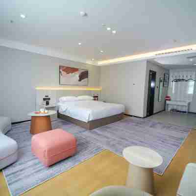 鑫港大酒店（扎蘭屯火車站店） Rooms