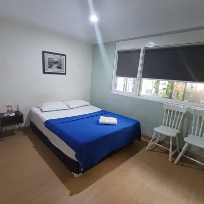 Mamifokobo Guest House Hotels near Puncak Pass