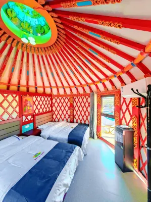 Leleche Lantian Homestay No.2 Resort (Huanghuagou Store, Huitengxile Grassland) - Homestays