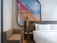 Mercure Bangkok Surawong Hotels near Patpong Night Market