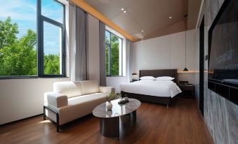 Biway Mansion Hotel (Puyang Jingkai Avenue Stadium Branch)